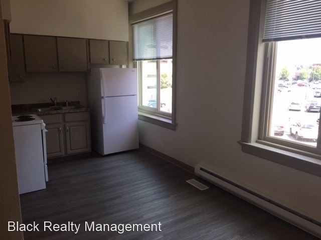 Primary Photo - 301 W Main Ave