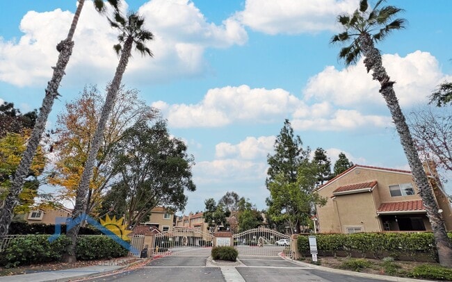 Building Photo - Wonderful La Costa Condo!