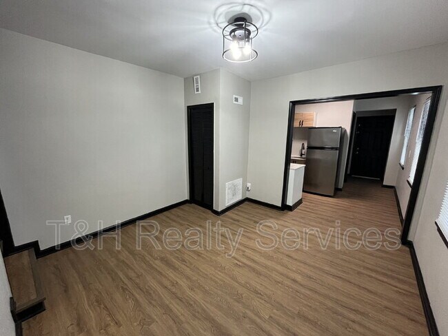 Foto del edificio - 1409 S Alabama St