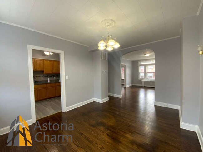 Foto del edificio - 3 Bedroom Home with Porch, Garage, and Finished Basement