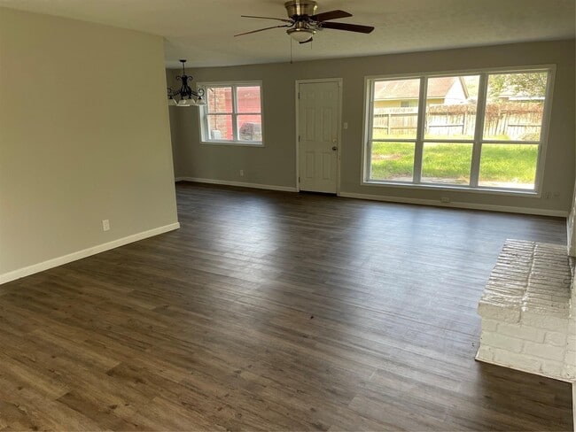 Building Photo - 24118 Spring Mill Ln