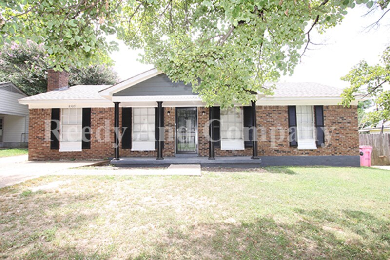 8305 Colonial Hills Cove, Southaven, MS 38671 House for Rent in