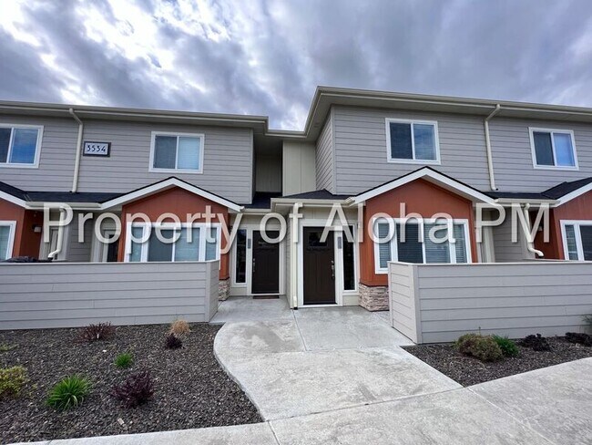 Foto del edificio - 3534 E Grand Forest Dr