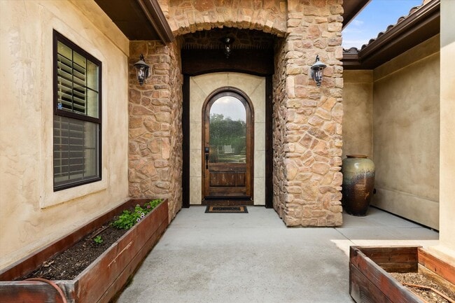 Building Photo - Luxury Furnished 4-Bedroom Home in Eagle's Bella Terra Neighborhood