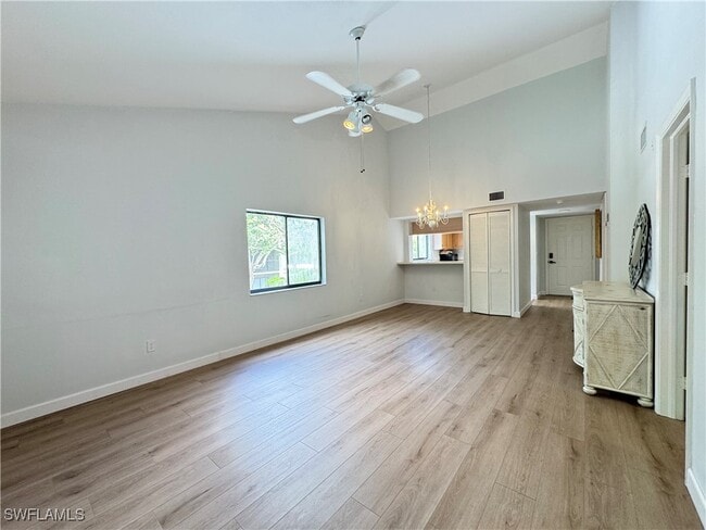 Building Photo - 9652 Windsor Gardens Ln