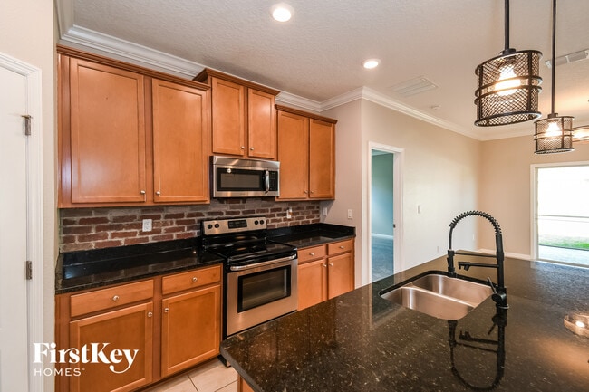 Foto del edificio - 10143 Dogwood Creek Dr