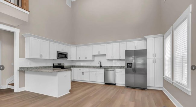Building Photo - 181 Circle Dr W