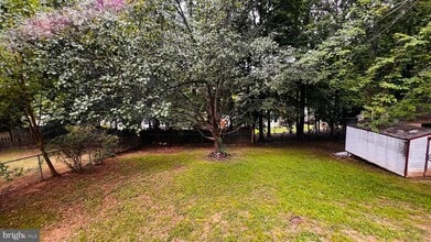 Building Photo - 5001 Tarpon Ln