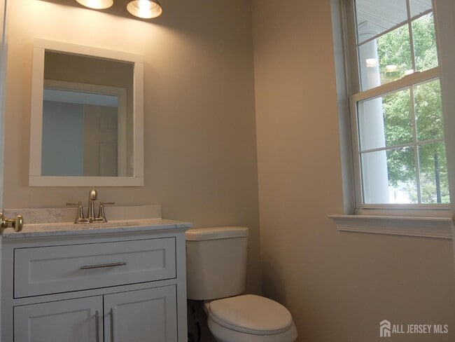 Building Photo - 2303 Pheasant Run