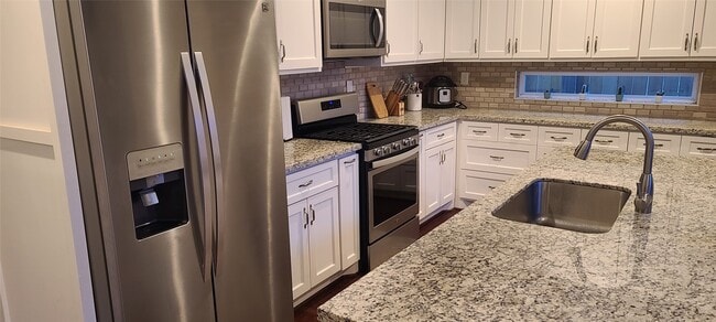 Foto del edificio - 3303 Kilgore St