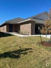 Building Photo - 2912 NW 195th St