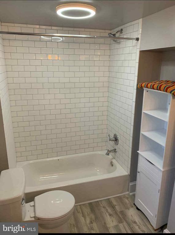 Foto del edificio - 2047 Boardley Rd