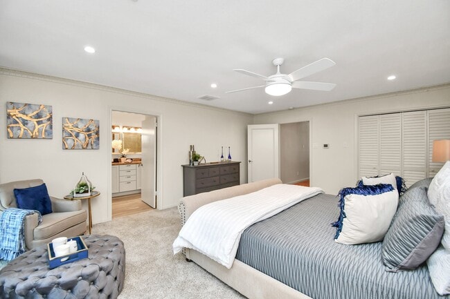 Foto del edificio - 9632 Bayou Brook St