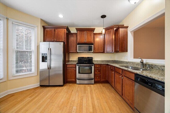 Foto del edificio - 1938 Tudor Court