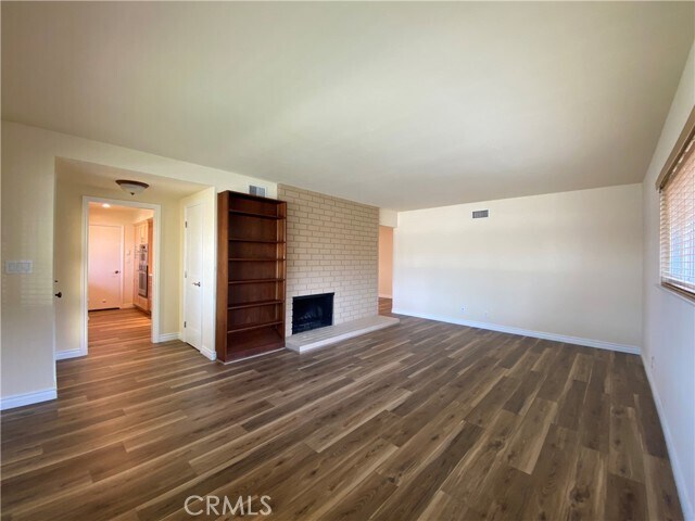 Building Photo - 3210 Nebraska Pl