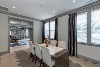 Building Photo - The Commonwealth At York