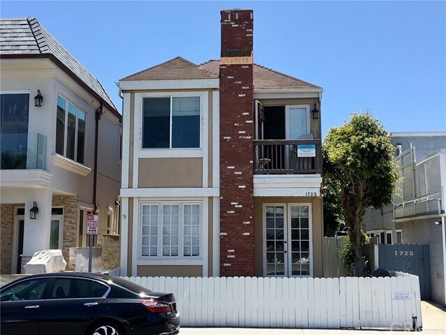 Primary Photo - 1723 W Balboa Blvd