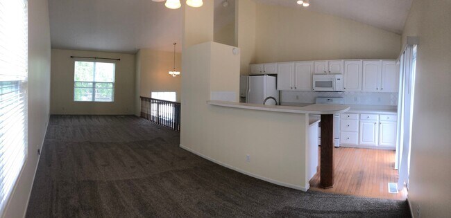 Foto del edificio - Great Home For Rent in Bellevue!