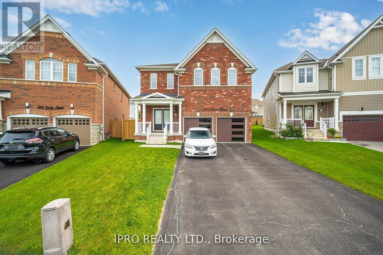 Photo principale - 206 Irwin St