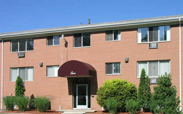 Building Photo - Old Orchard Apartments