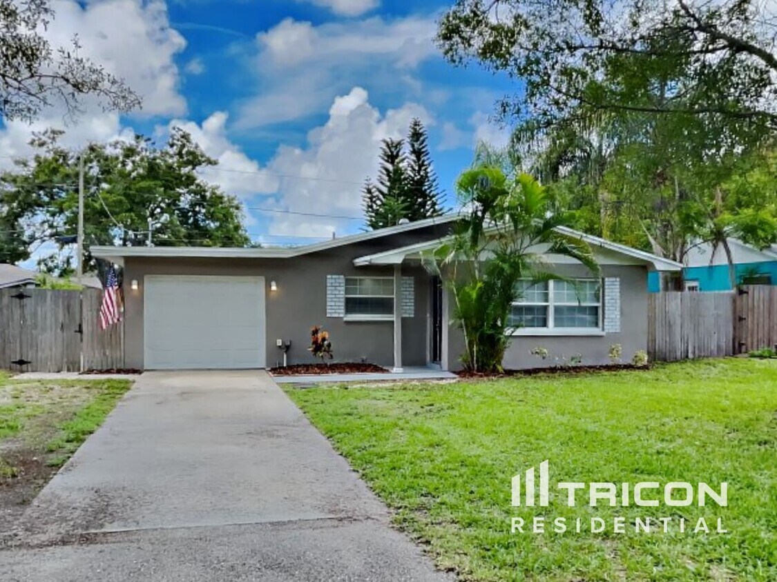 Primary Photo - 1732 N Old Coachman Road Clearwater FL