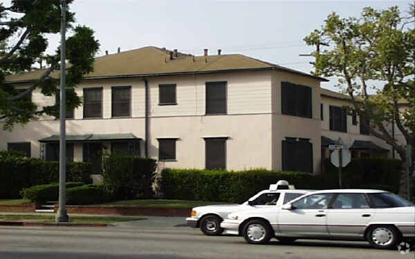 Building Photo - 9401 W Olympic Blvd