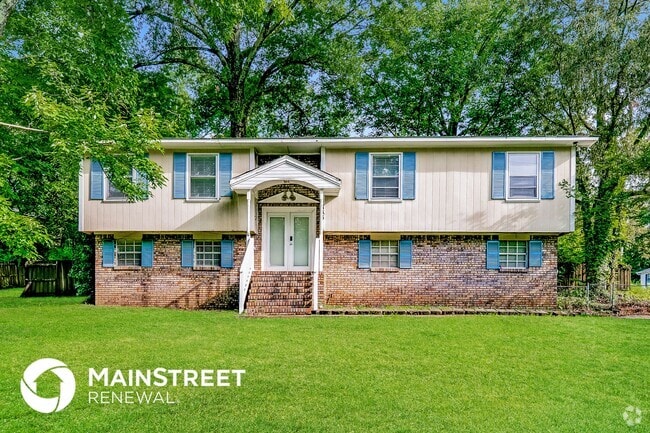 Building Photo - 636 Cresap Cir NE