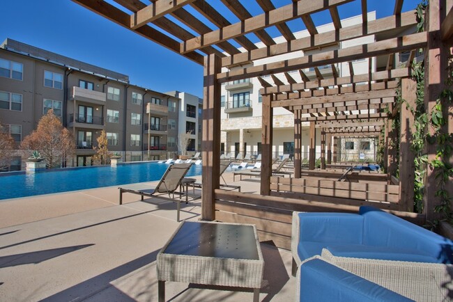 Building Photo - 18102 Talavera Ridge