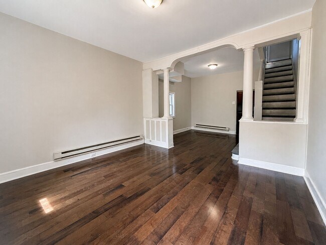 Foto del edificio - 925 W Seltzer St