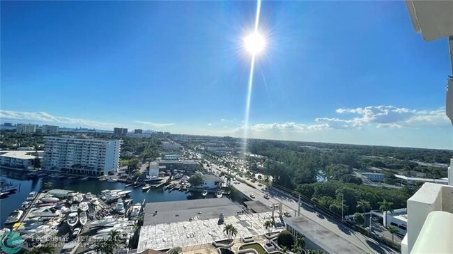 Foto del edificio - 13499 Biscayne Blvd