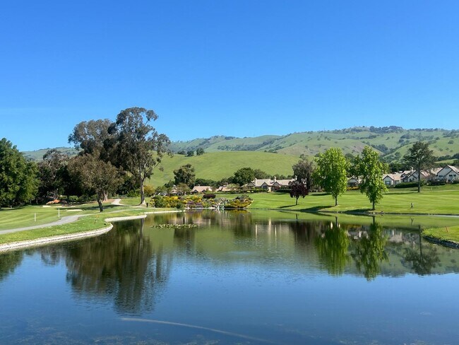 Building Photo - 2076 Mataro Way