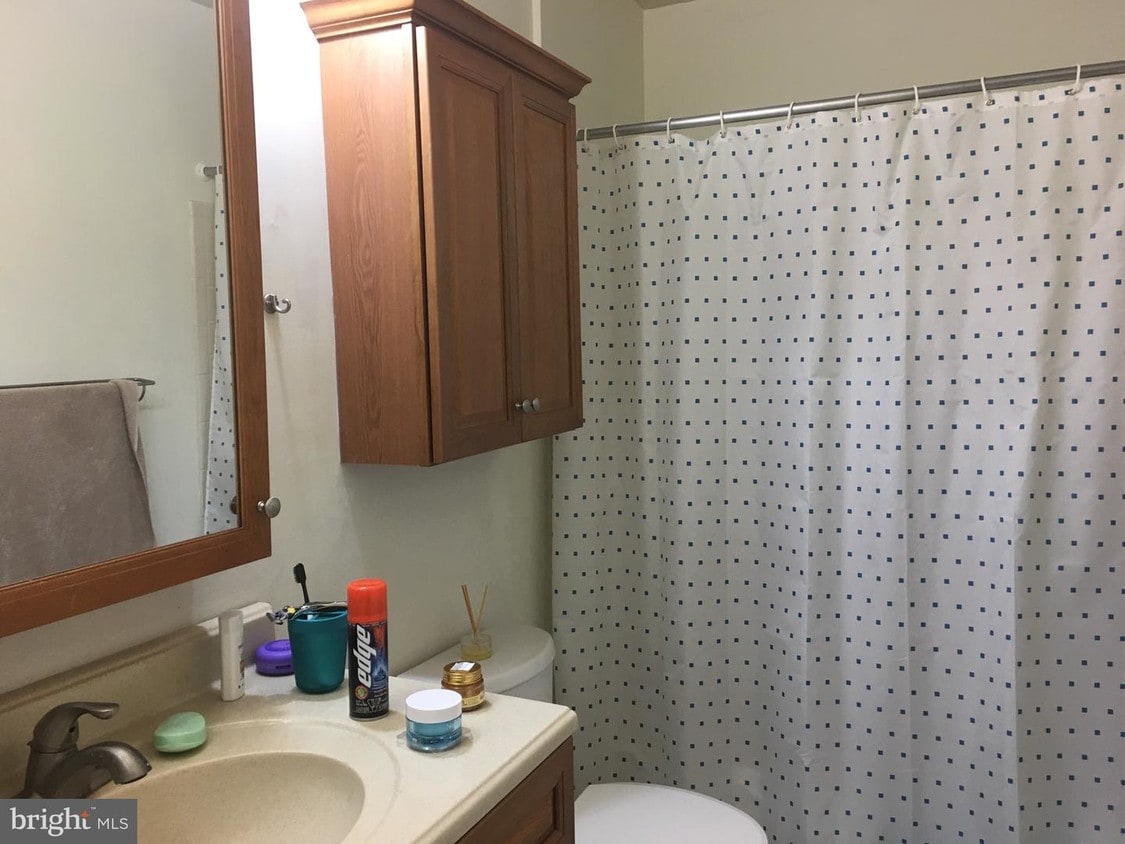 2022 Lucas Ln, Voorhees Township, NJ 08043 Room for Rent in Voorhees