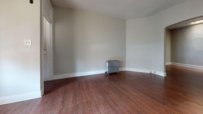 Building Photo - Nicetown 4br for Rent