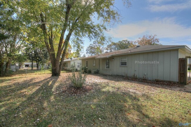 Building Photo - 4412 Gazette Dr SW