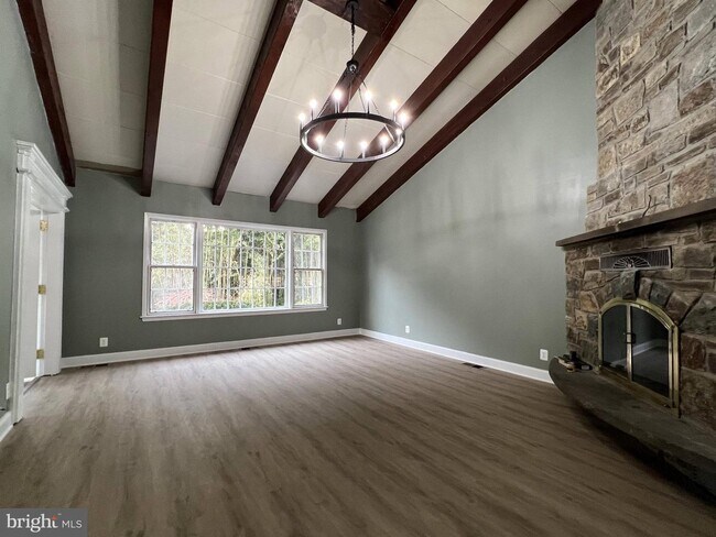 Building Photo - 3702 Prince William Dr