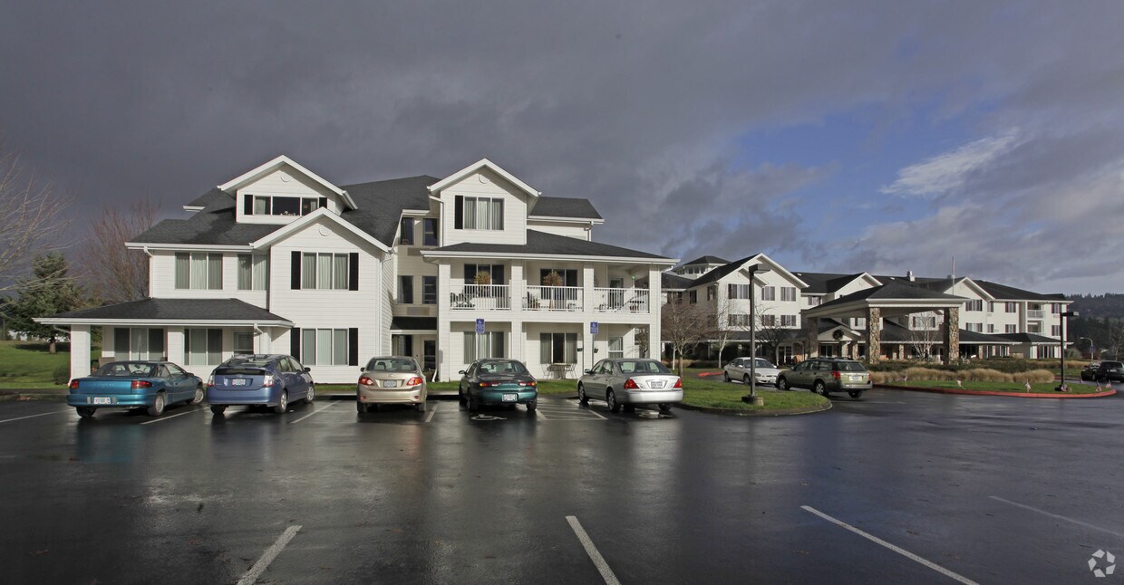Astor House Apartments in Newberg, OR