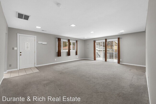 Foto del edificio - 3 br, 2 bath House - 232 Highland