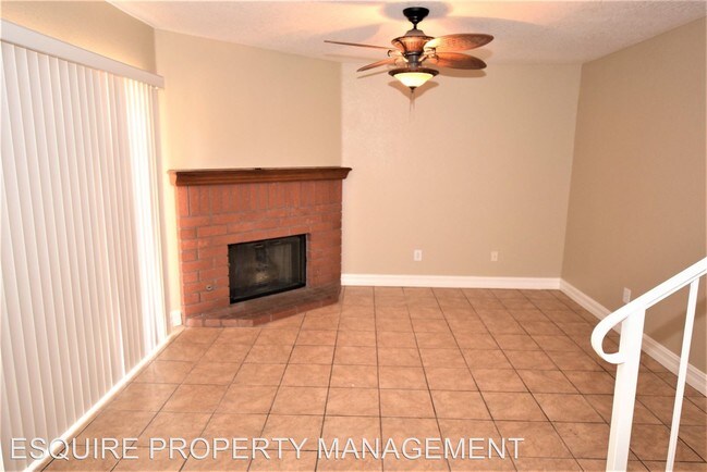 Foto del edificio - 3 br, 2 bath House - 5204 COLUMBUS PLACE