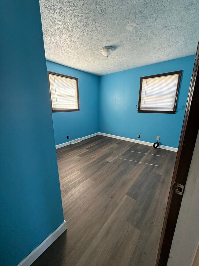 Foto del edificio - 1736 Greenwood Rd