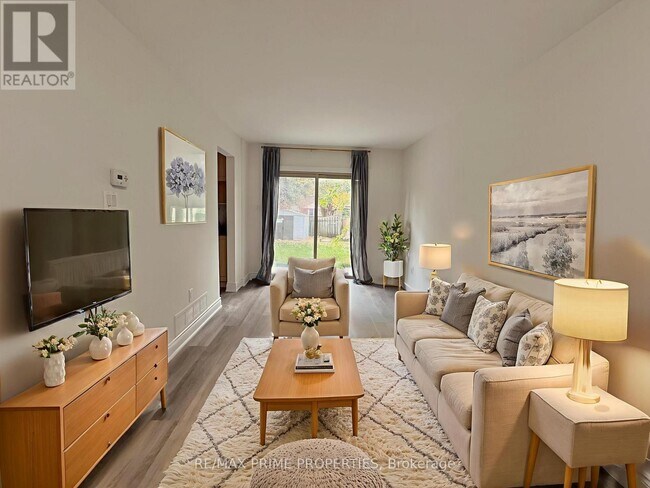 Photo du bâtiment - 17 Debden Rd