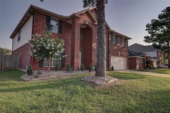 Foto del edificio - 10807 Oak Bayou Ln