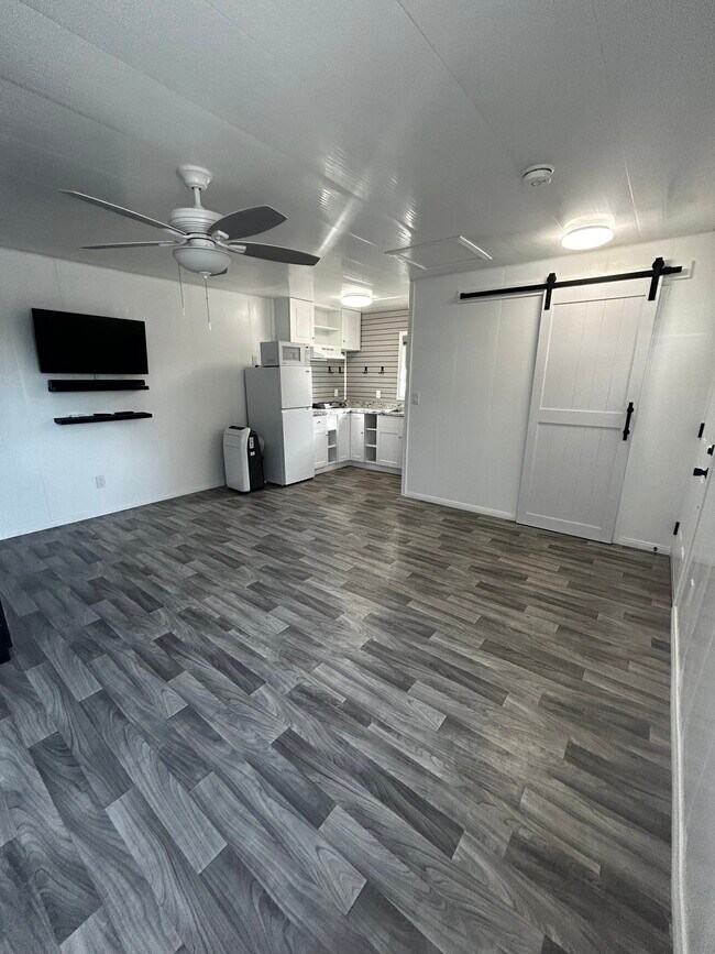 Foto del edificio - 30161 Westbrook Dr