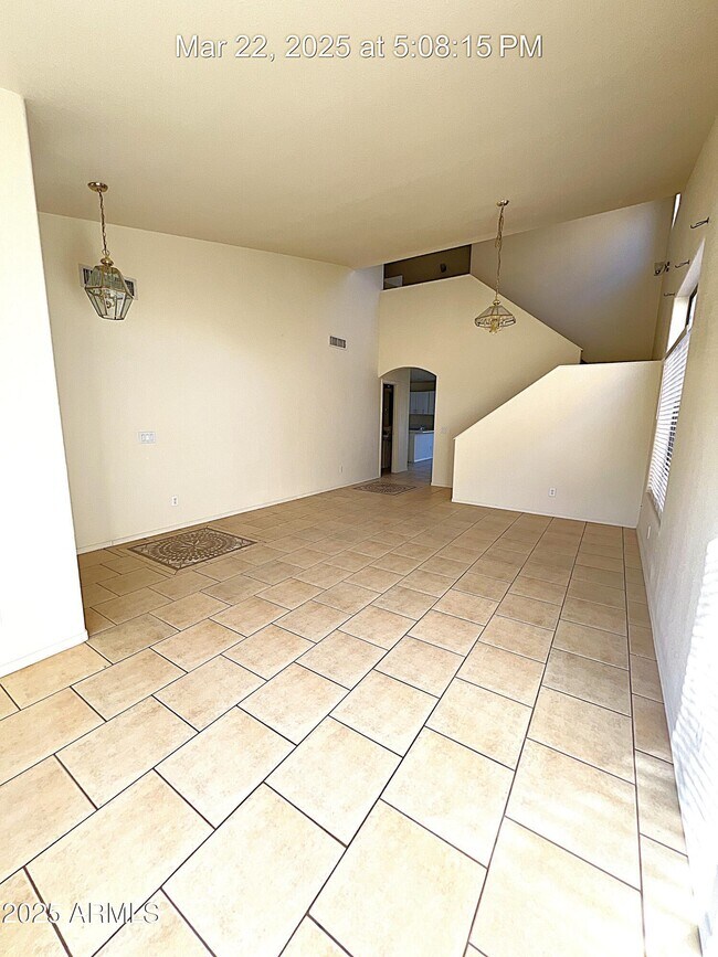Building Photo - 5109 N 125th Dr