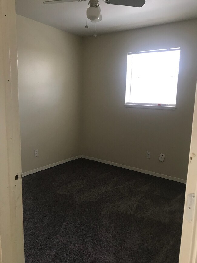 Foto del edificio - 1205 Mulcahy St