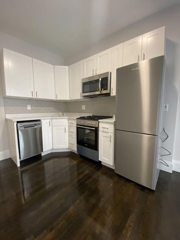 Nicely renovated 2 bed in Back Bay giving ... - Nicely renovated 2 bed in Back Bay giving ...