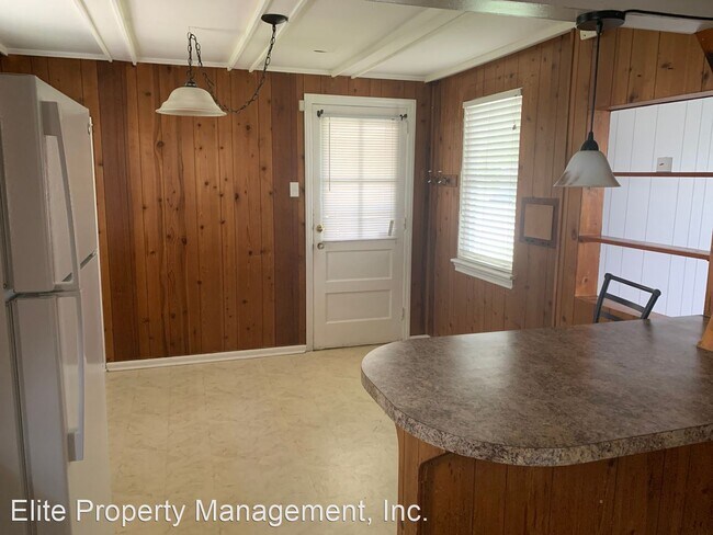 Building Photo - 3 br, 1 bath House - 713 Priority Rd
