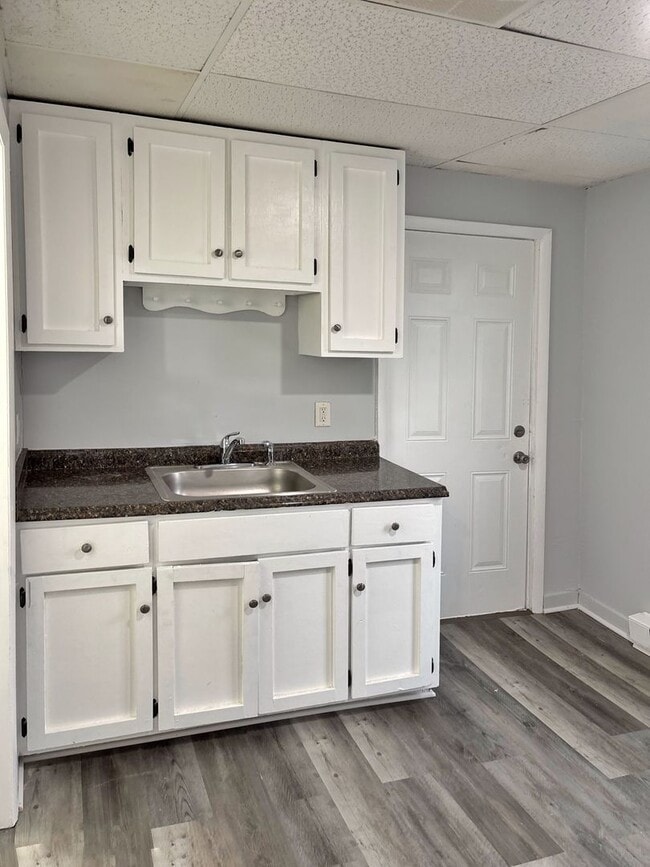 Foto del edificio - 552 N 10th St