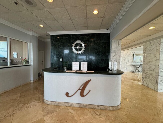 Foto del edificio - 5440 N Ocean Dr