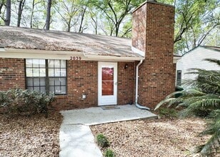 Building Photo - 2039 Hanover Ct