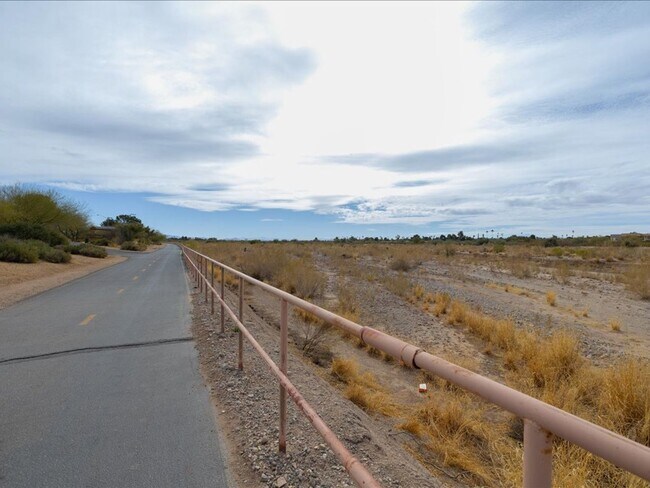 Foto del edificio - 3 Bedroom, 2 Bath  CORNR LOT! ELECTRIC VEH...